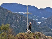 43 Alla croce dell'anticima rocciosa panoramica oltre la Val Taleggio